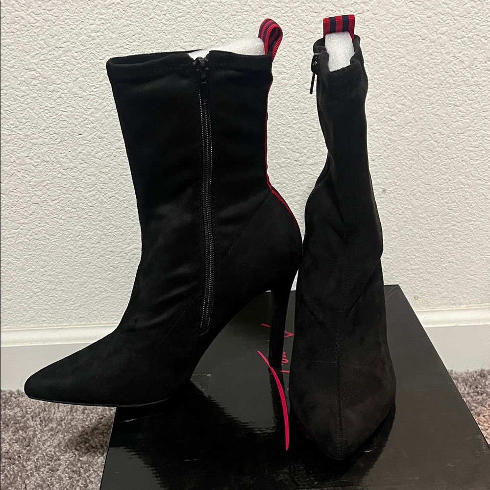 Anne Michelle Black and Red Heeled Boots